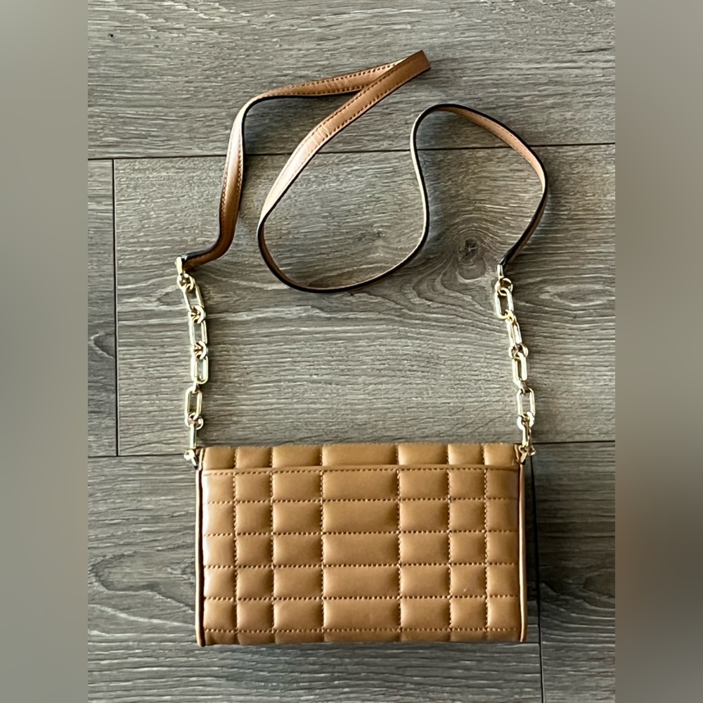 NWT Michael Kors Camel Color Tribeca Quilted Crossbody Bag - Picture 2 of 15